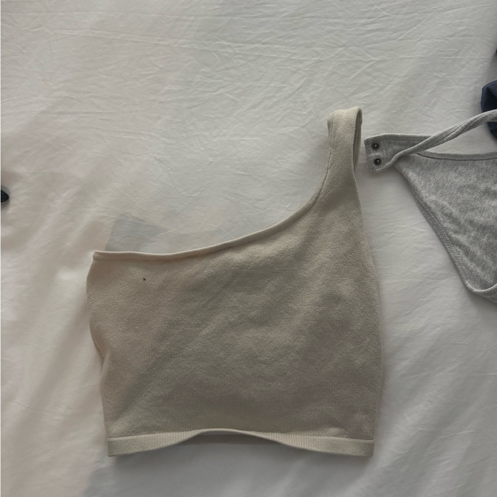 Babaton aritzia brand One-Shoulder Beige knit Tank Top